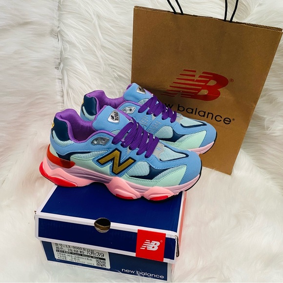 New Balance 9060Q Women’s Sneakers Size 7 - Picture 1 of 7